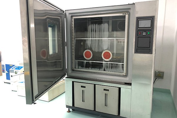 PP Spunbond Nonwoven Fabric Thermal Aging Testing Equipment—ensuring the nonwoven fabric maintains excellent performance at the required temperature.
