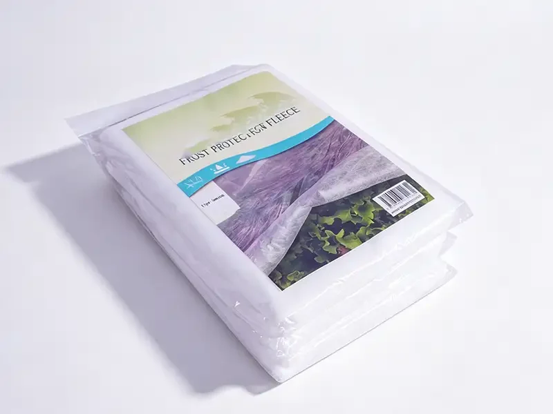 Takewind individually packaged PP garden frost protection fleece sheet, retail packed non woven plant winter cover fabric on clean white background